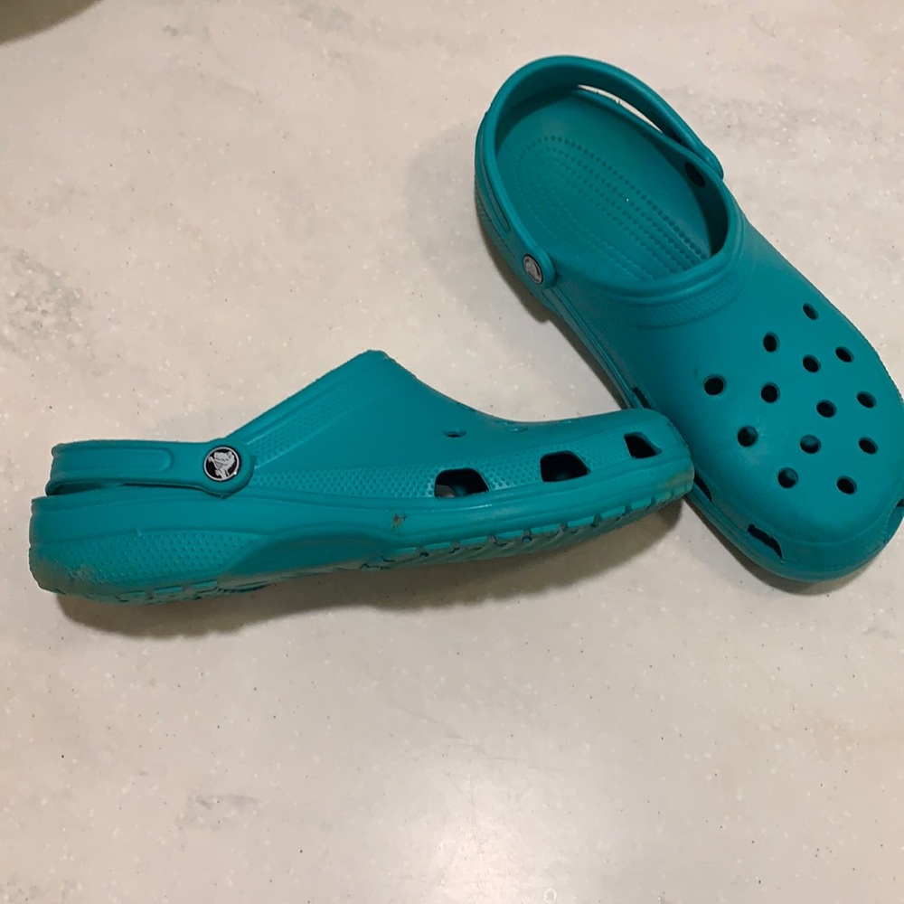 Crocs. Worn 3 times‼️